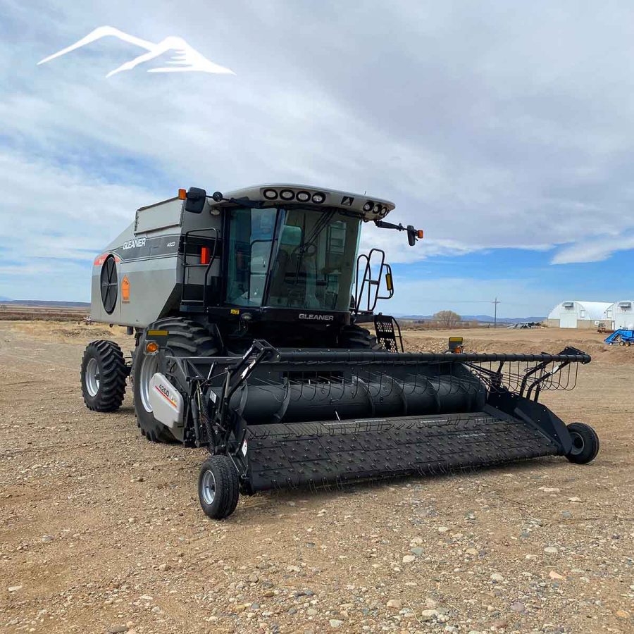 2009 Gleaner R66 Combines