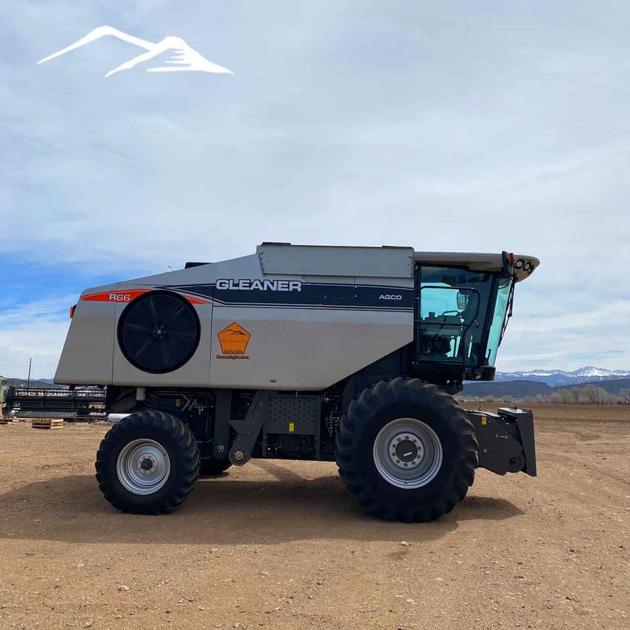2009 Gleaner R66 Combines - Image 8