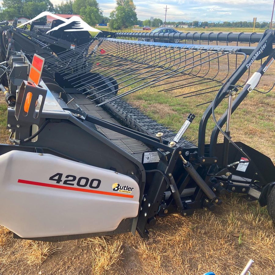 Gleaner 4200 Pickup Header - Image 2