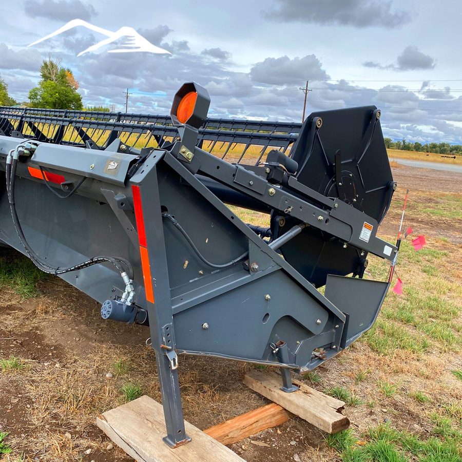 Gleaner 5100 Pickup Header - Image 4